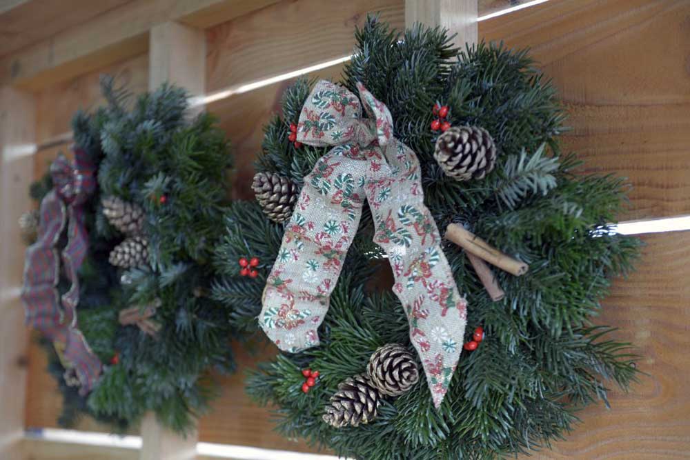 Fresh festive wreaths Fresh festive wreaths